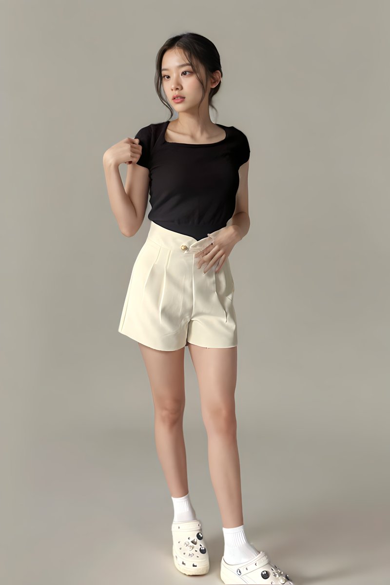 Ammie Overlapped Pleated Shorts Ivory