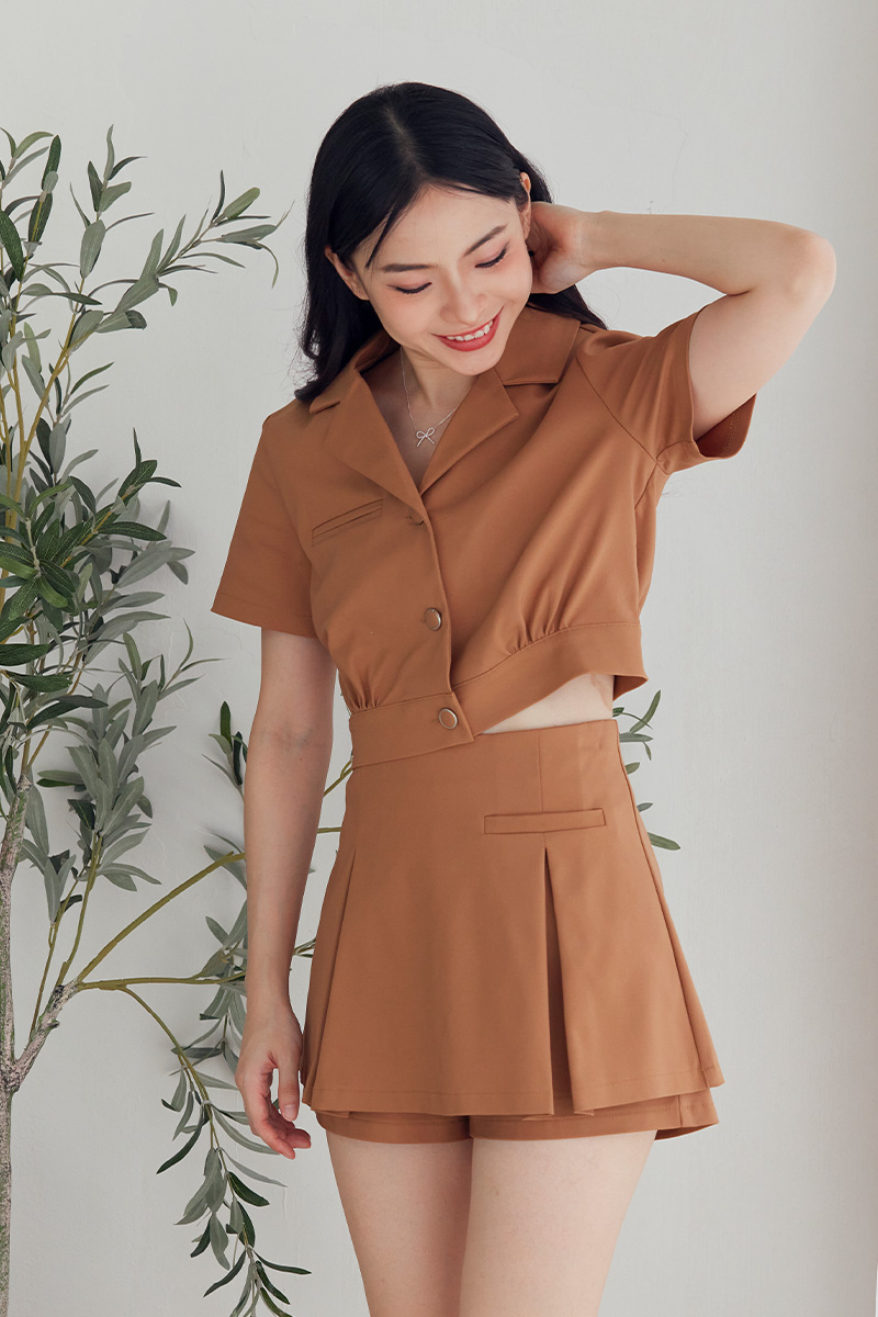 [RESTOCK] Texina Collared Cropped Top Caramel