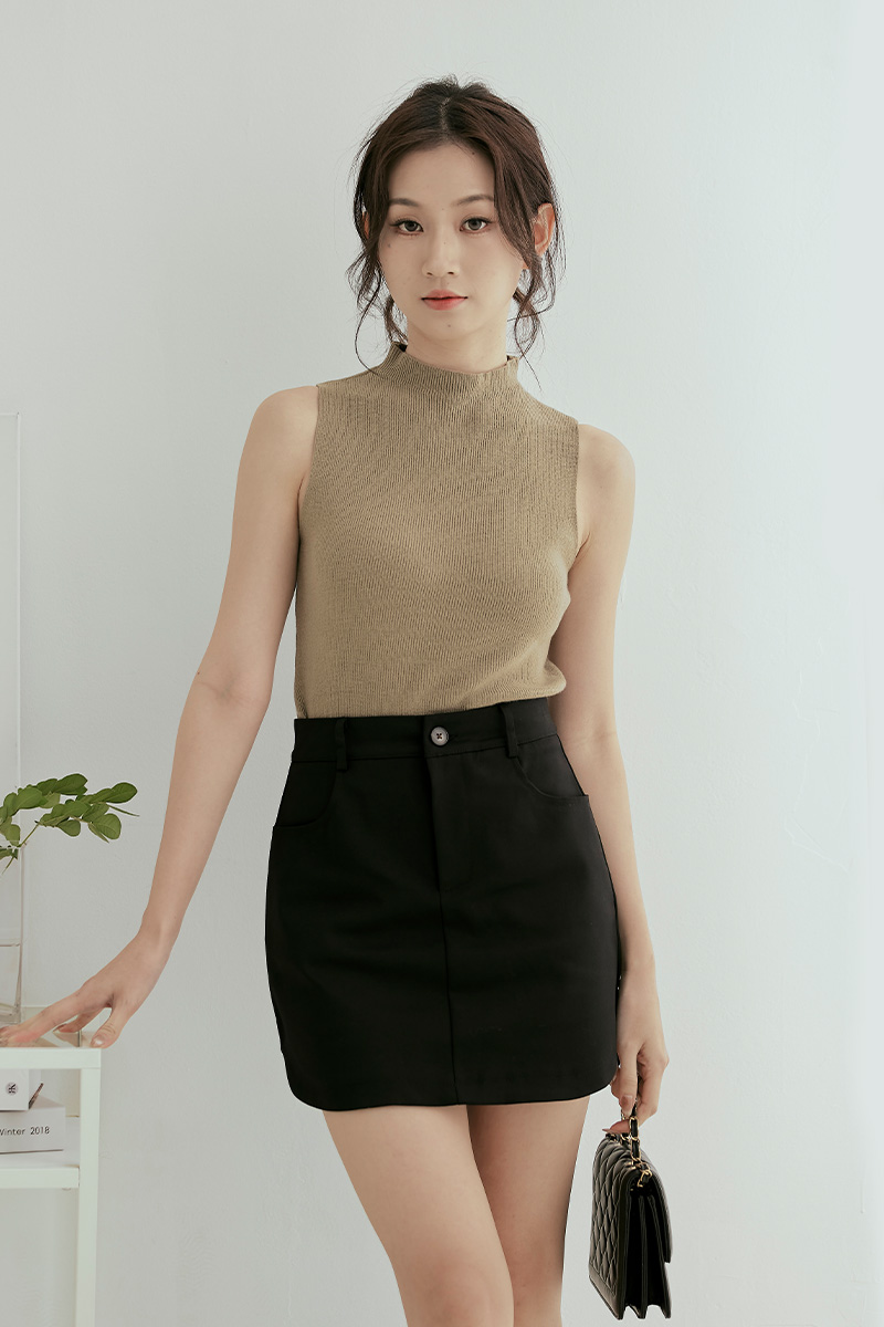 [RESTOCK] Carter Curved Hem Skort Black