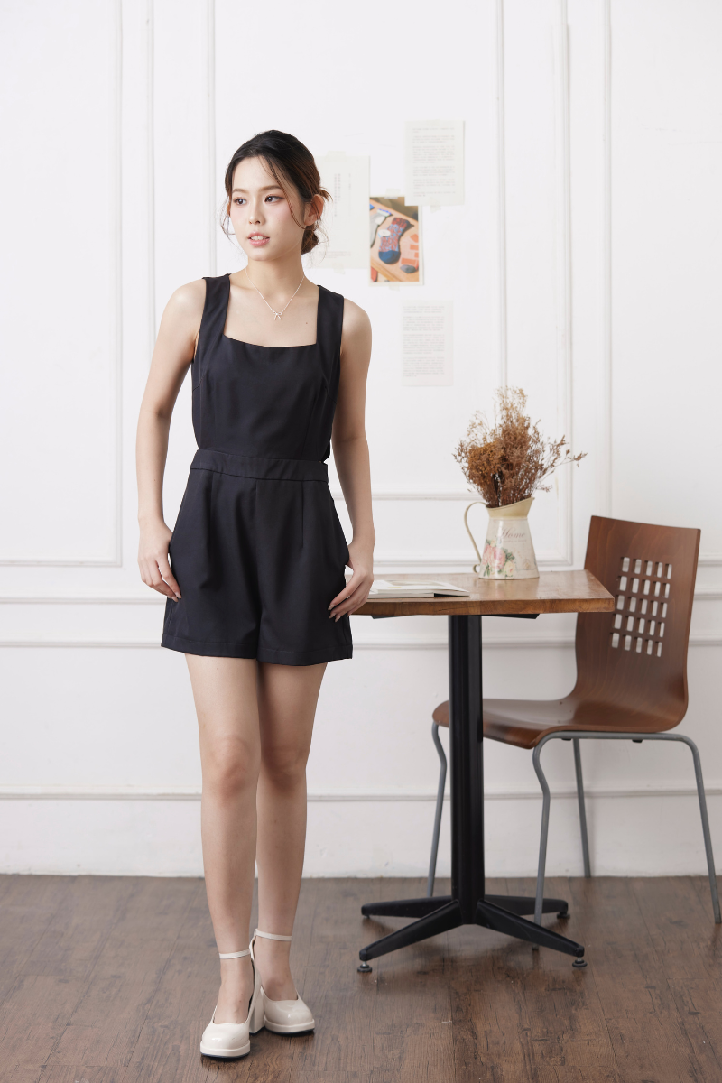 Clara Sleeveless Romper Black