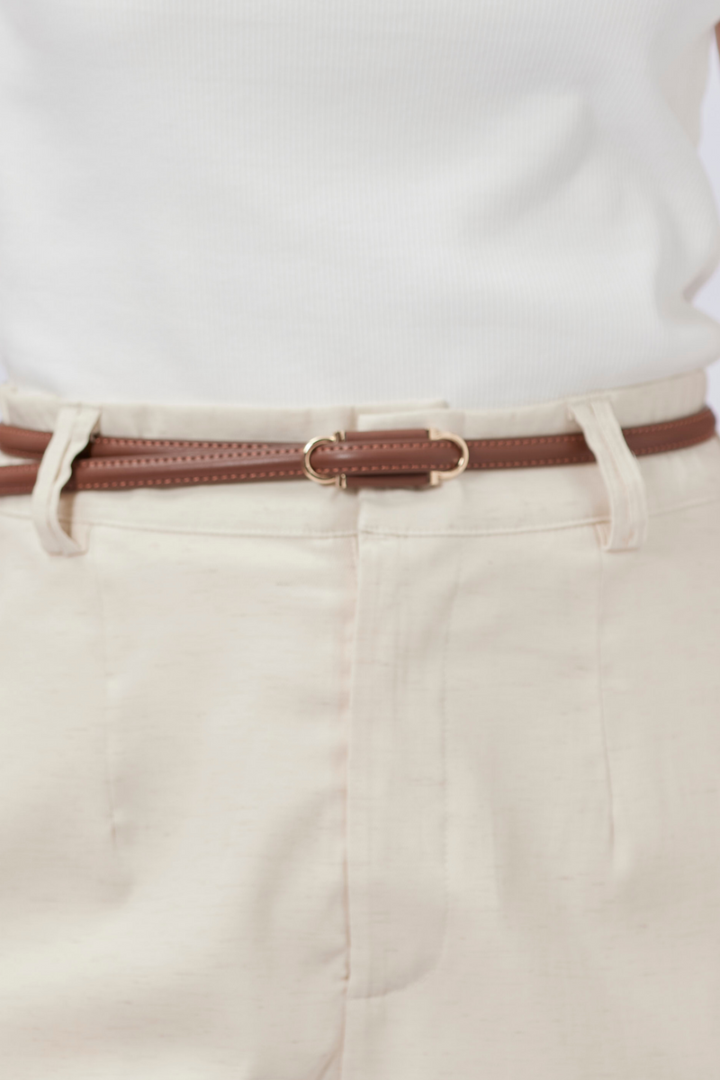 Sleek Elegance Leather Thin Belt Mocha