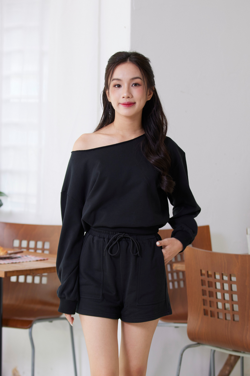 Shiloh Off Shoulder Top Black