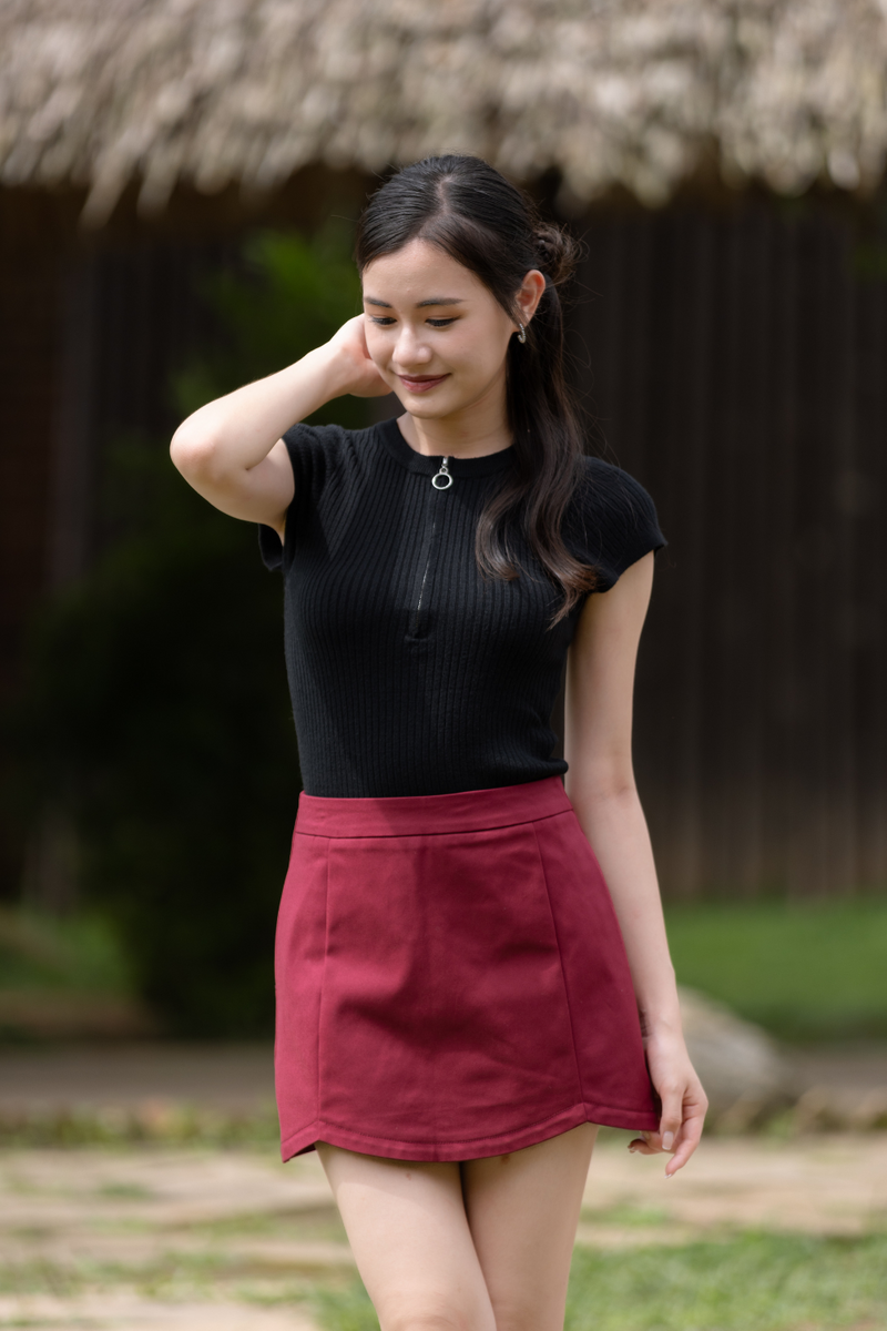 Madison A-line Scallop skirt Scarlet