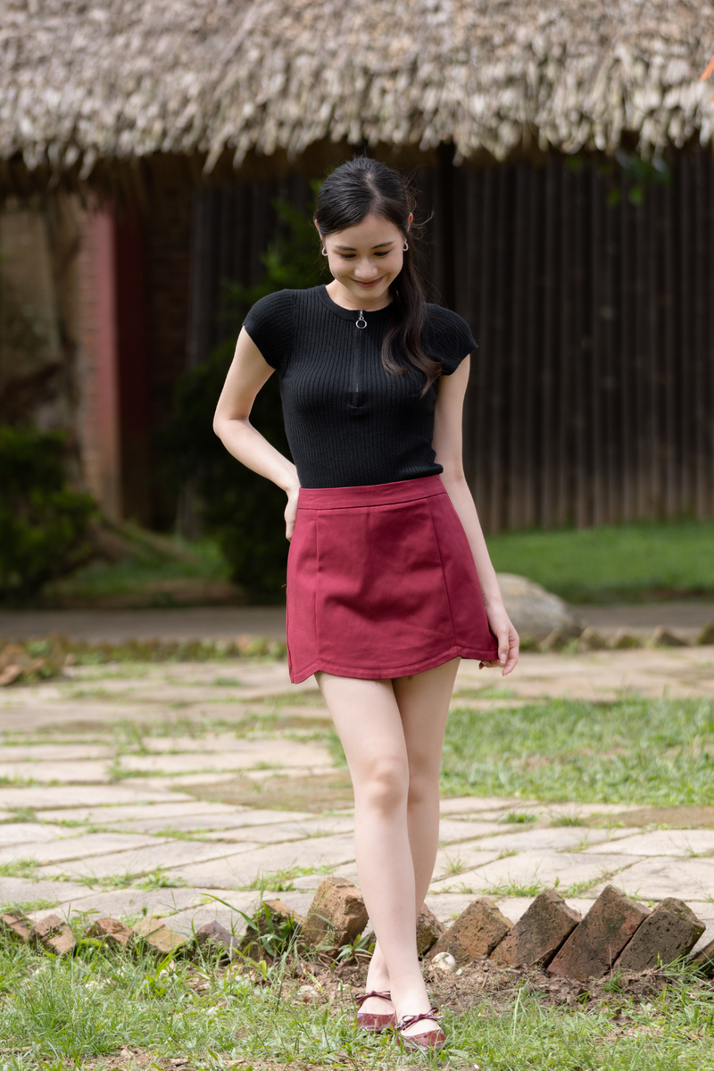 Madison A-line Scallop skirt Scarlet