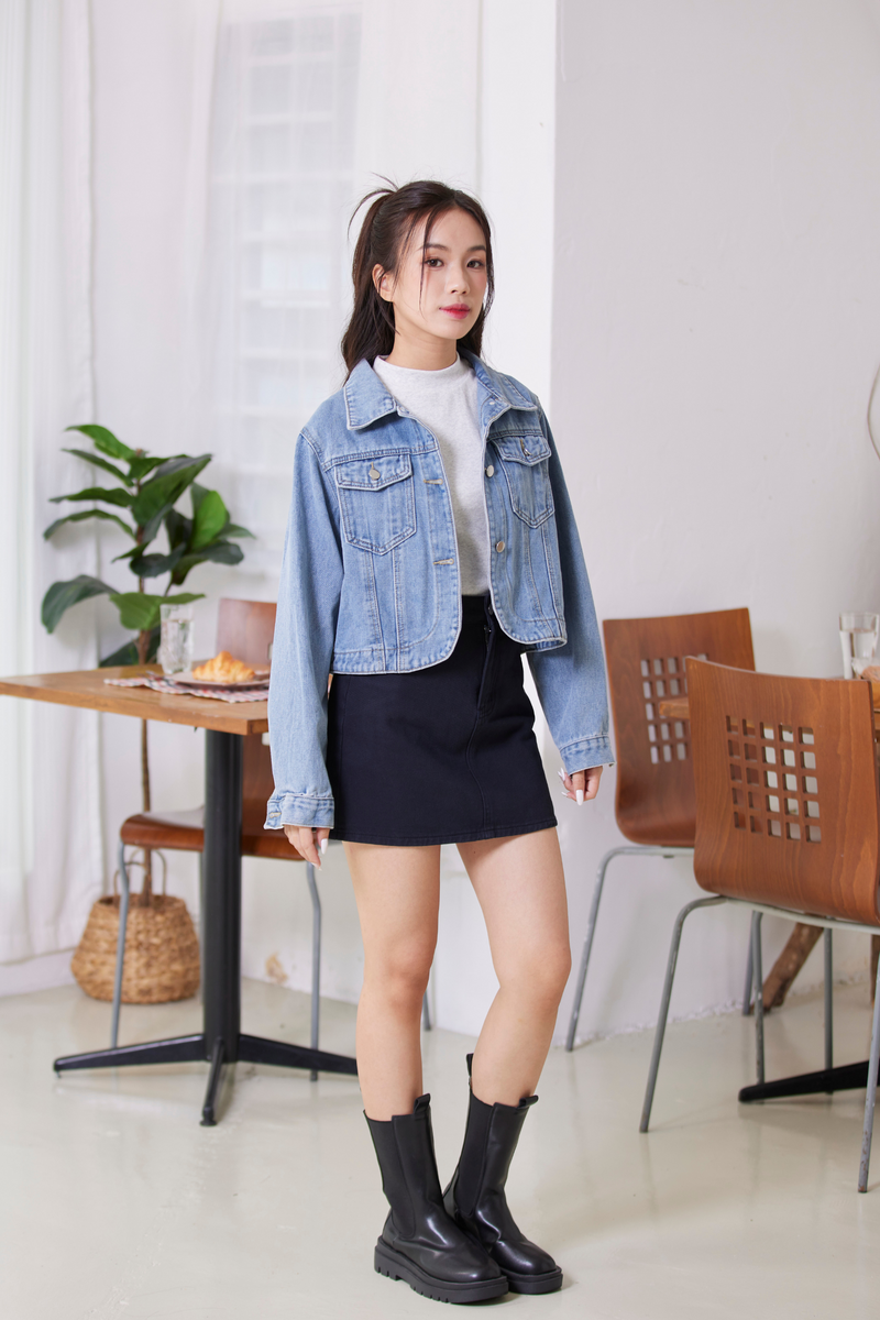 [Backorder] Judith Crip Denim Jacket Light Wash