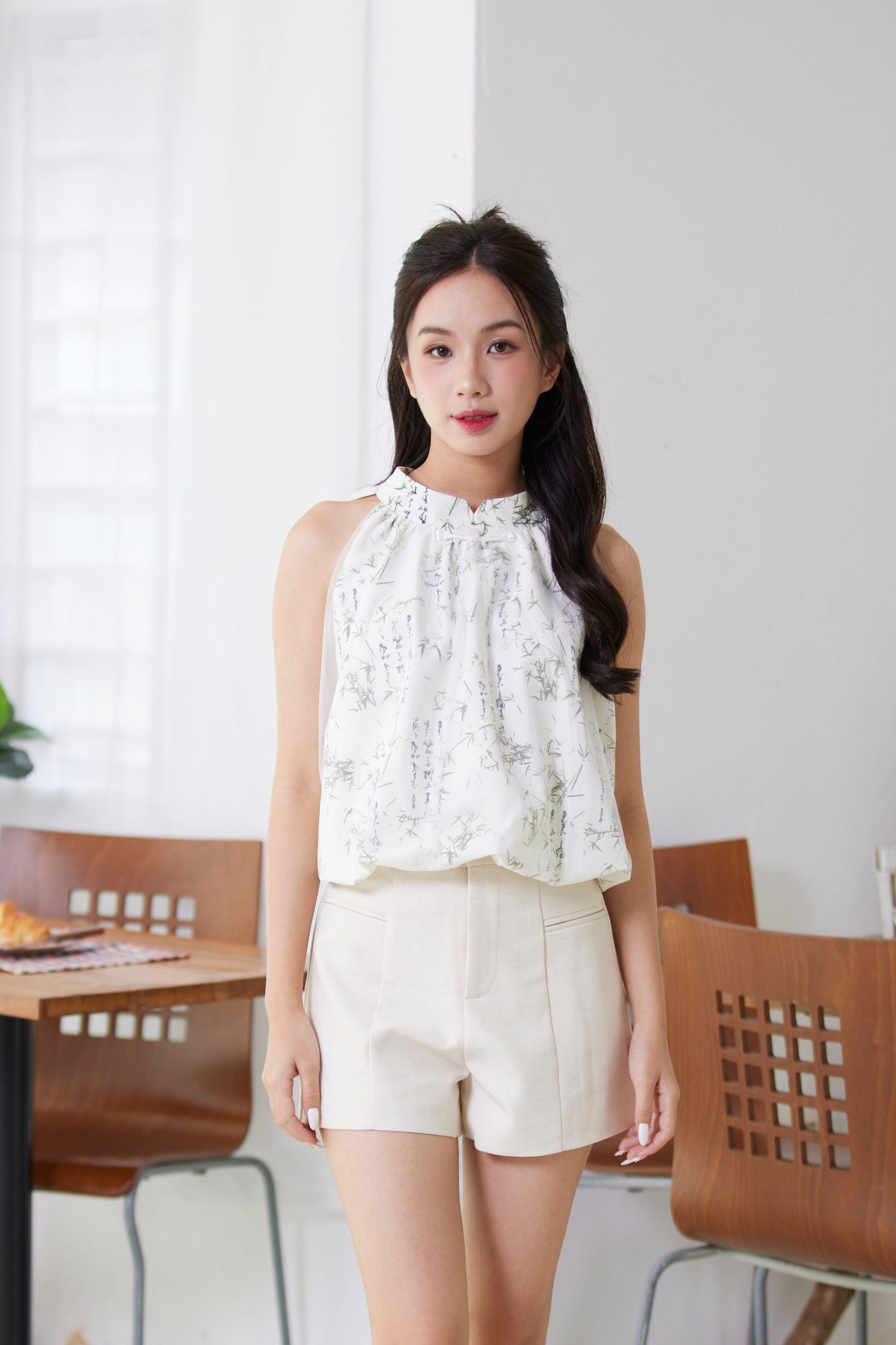 [RESTOCK 4] Mandarin Mesh Sleeveless Bubble Hem Top Cream