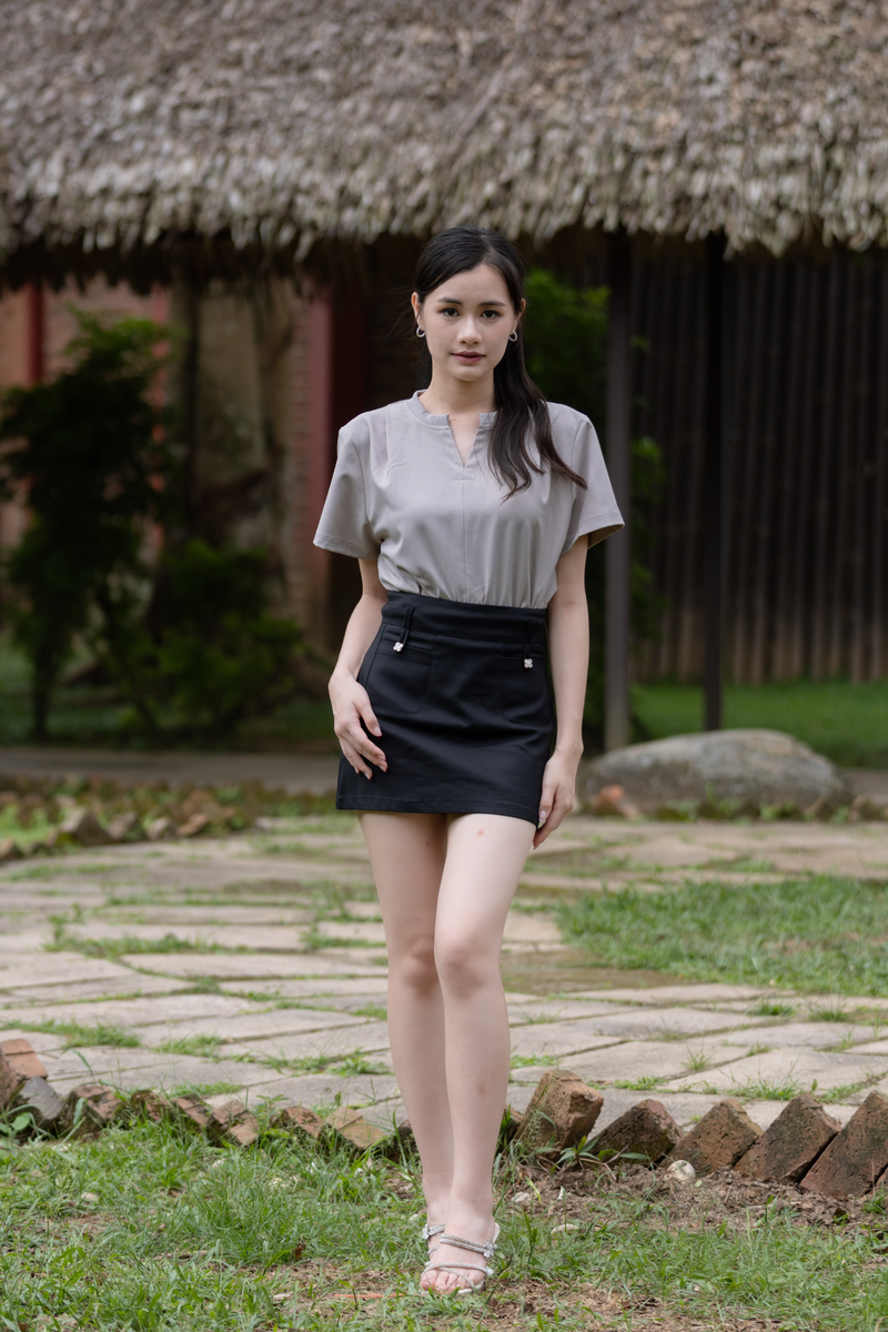 Elle Pleated V-Crop Top Grey