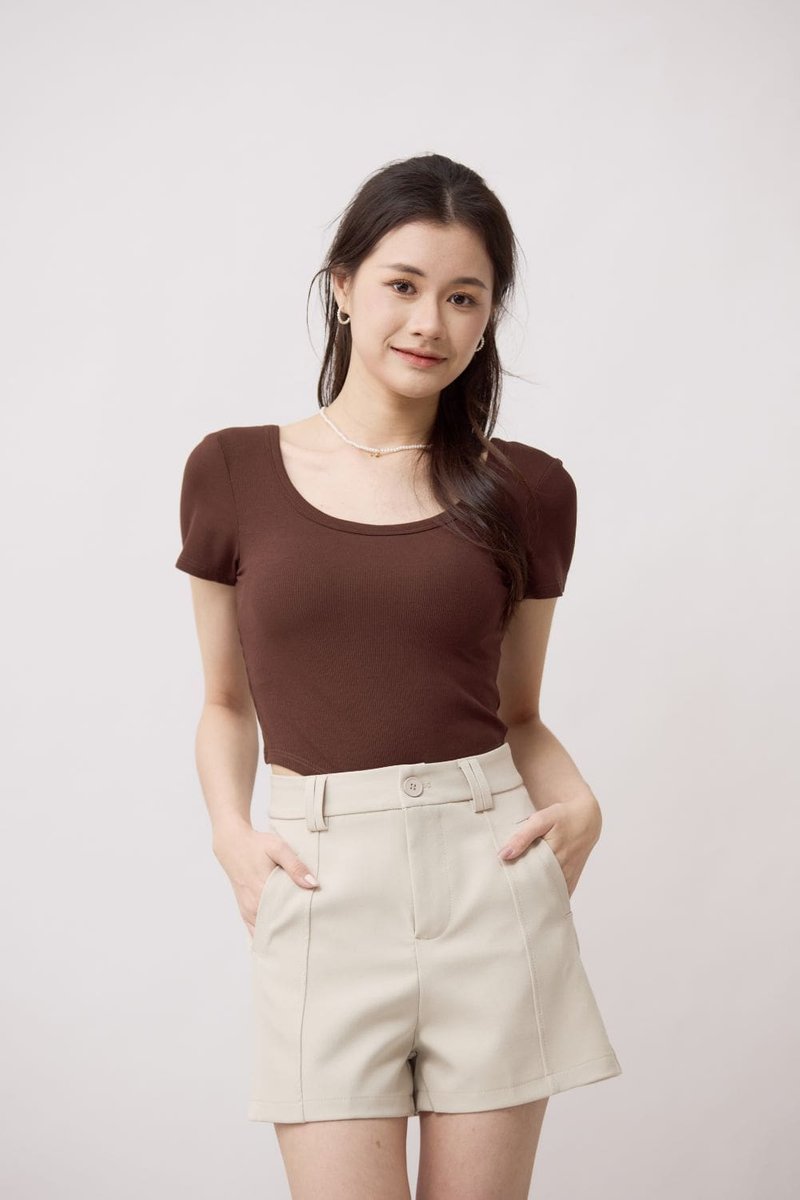 Lauren Tailored Short Beige