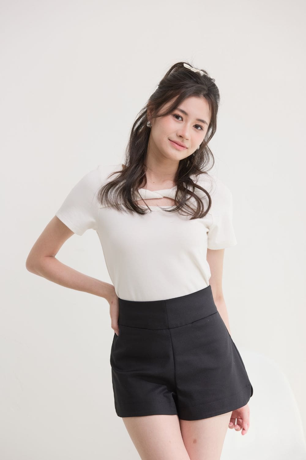 Serene Twist Top Ivory