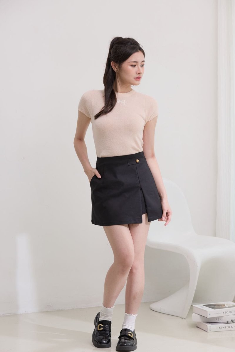 Valette Love-Button Skort Black
