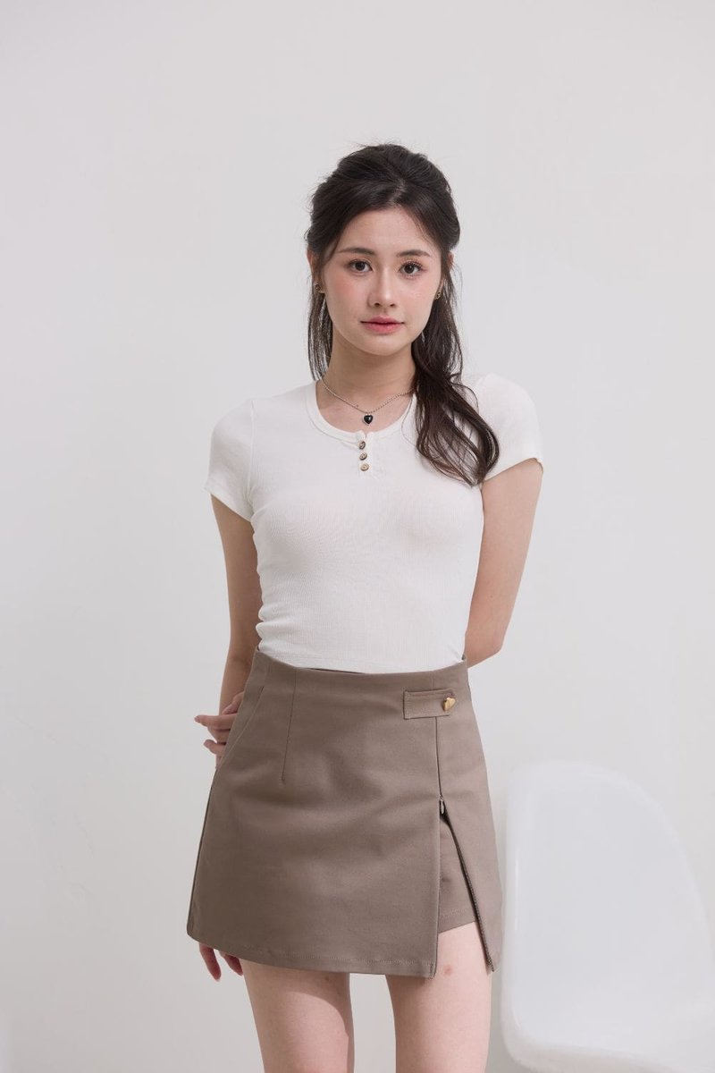 Valette Love-Button Skort Khaki