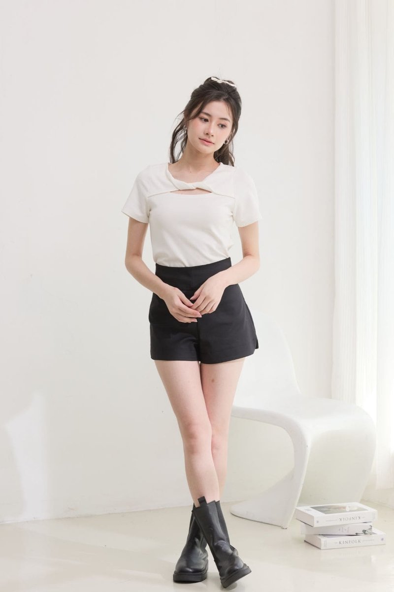 Elara Curve Shorts Black