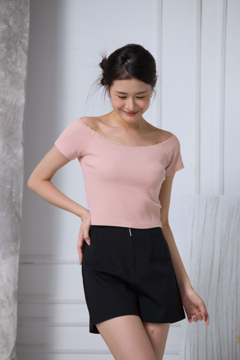 Lunelle Zip Pleated Shorts Black