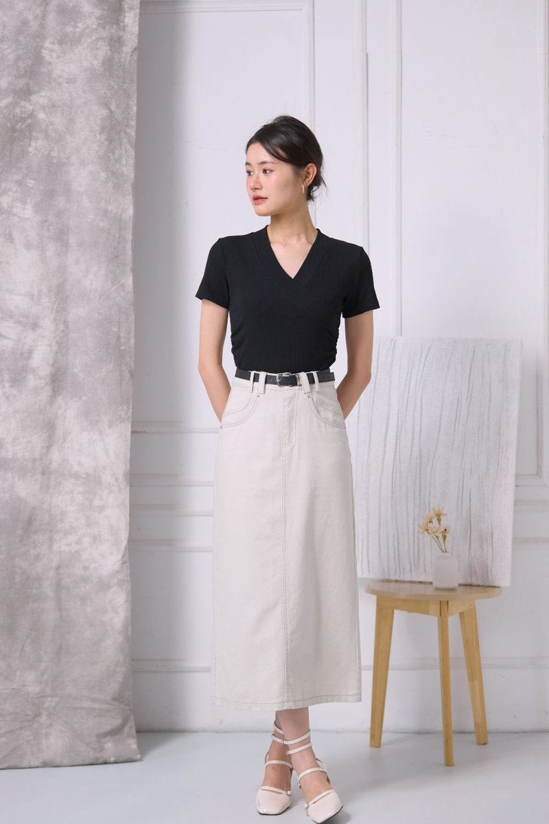 Evana Twist Front Top Black