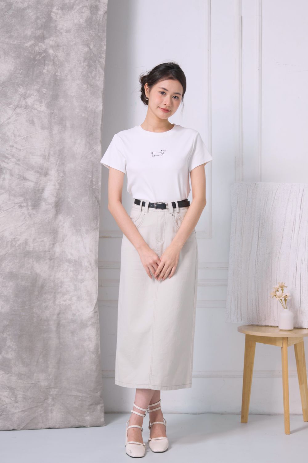 [RESTOCK]Doxie Mini Dachshund Tee Ivory