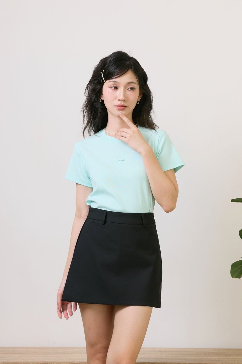 Clarisse Side-Slit Skort Black