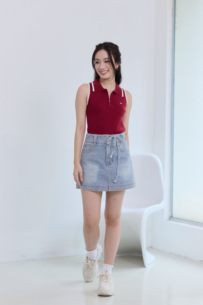 Elaria Contrast Knit Top Wine