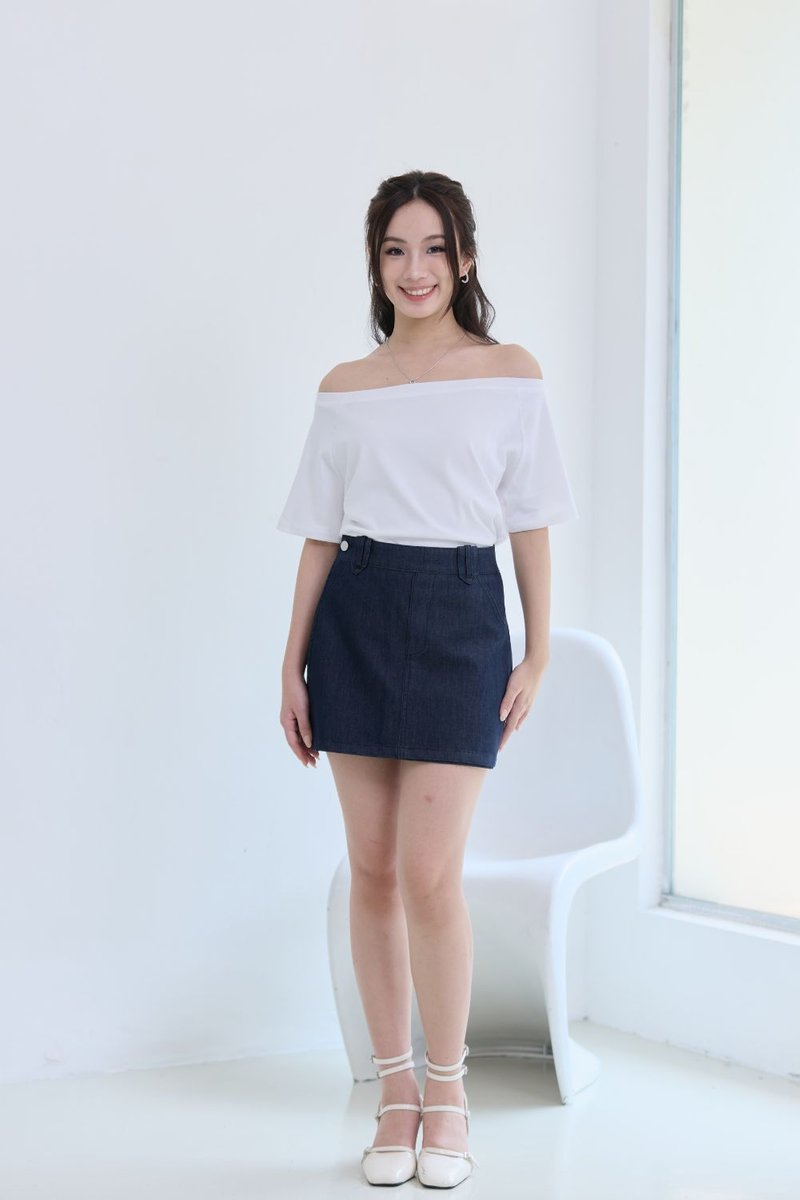 [BACKORDER] Betty Off-Shoulder Top white