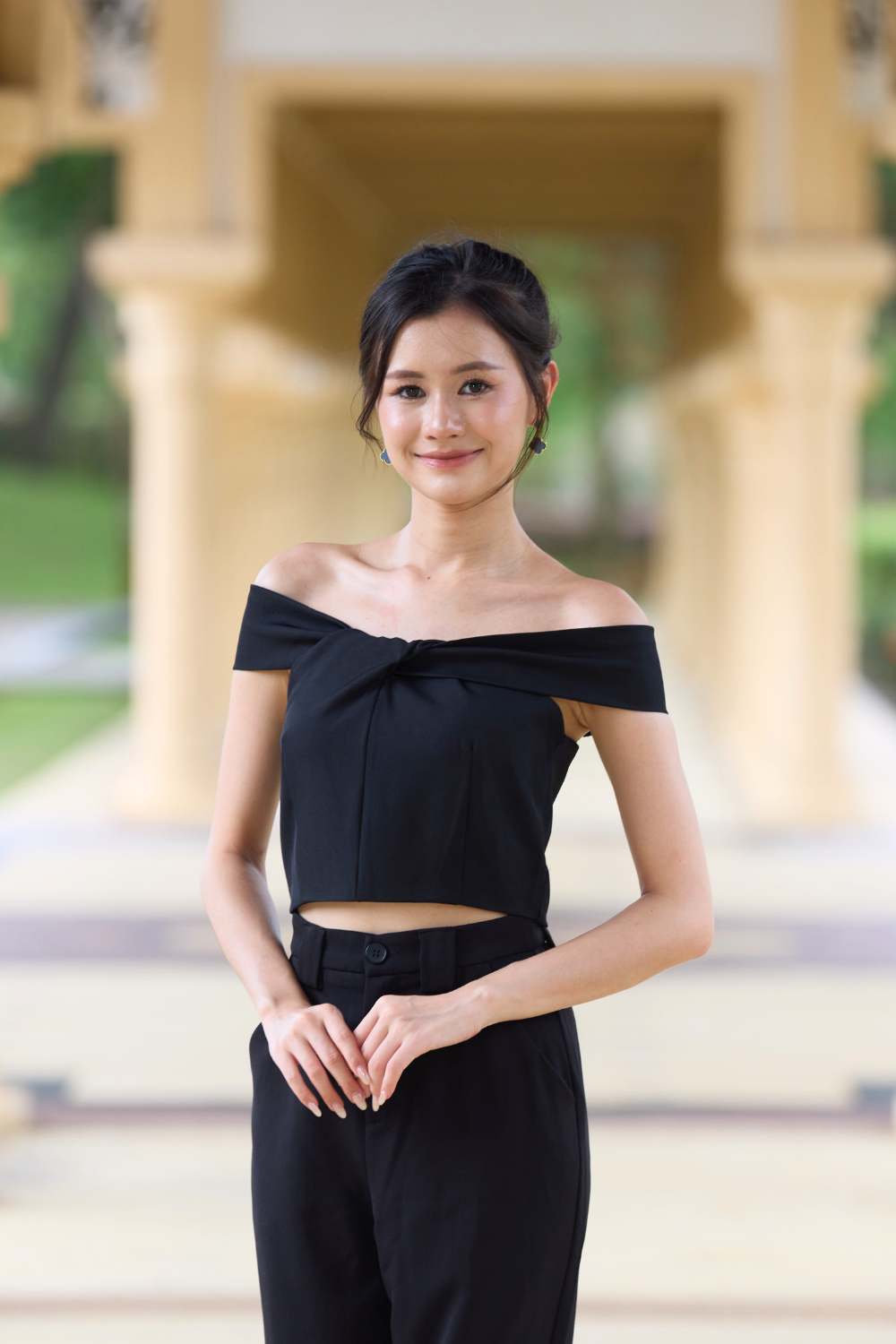 Kathleen Bardot Twist Knot Top Black