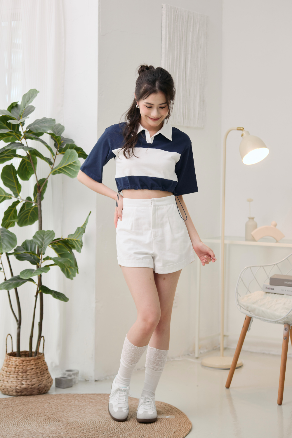 Florene Contrast Polo Crop Midnight
