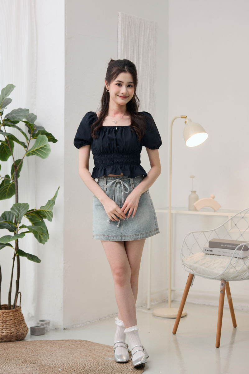 Anisse Smocked Waist Puff Sleeve Top Midnight