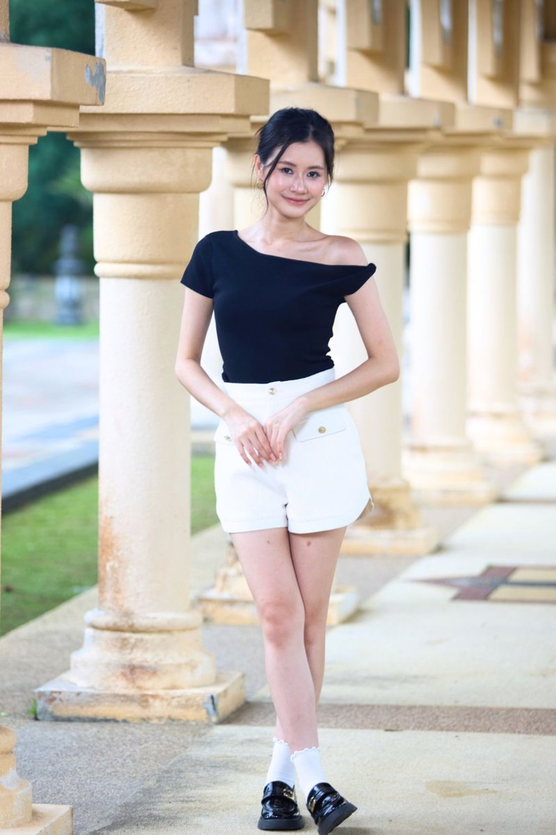 Sorelle Side Off Shoulder Top Black