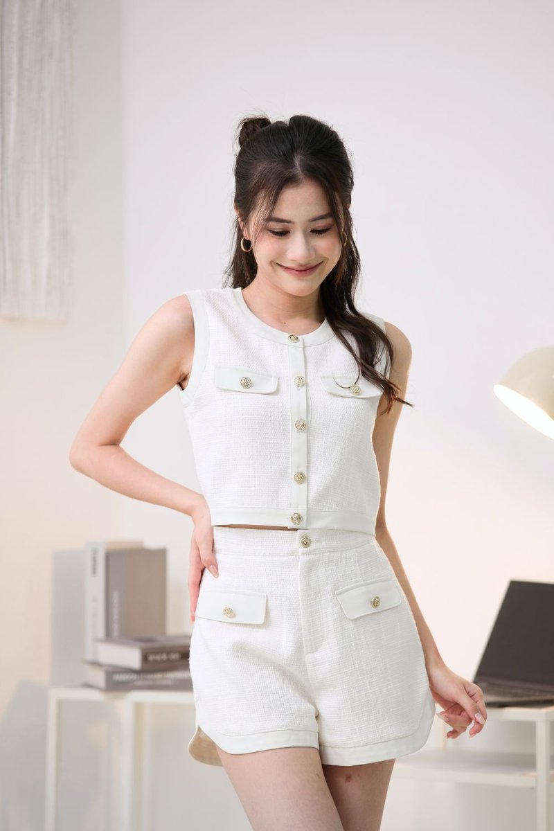 Bethany Tweed Shorts Ivory