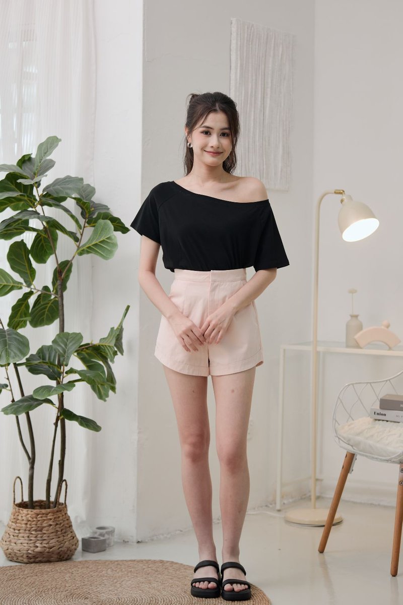 Corvella Cotton Twill Shorts Blush