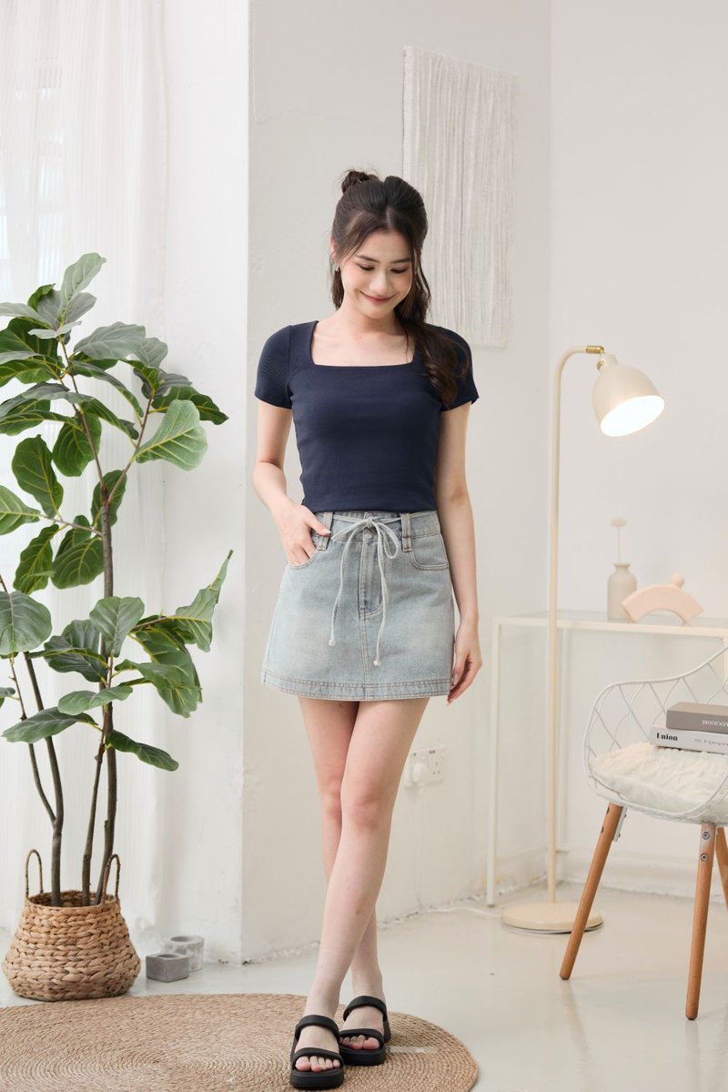 Curie Square Neck Top Midnight