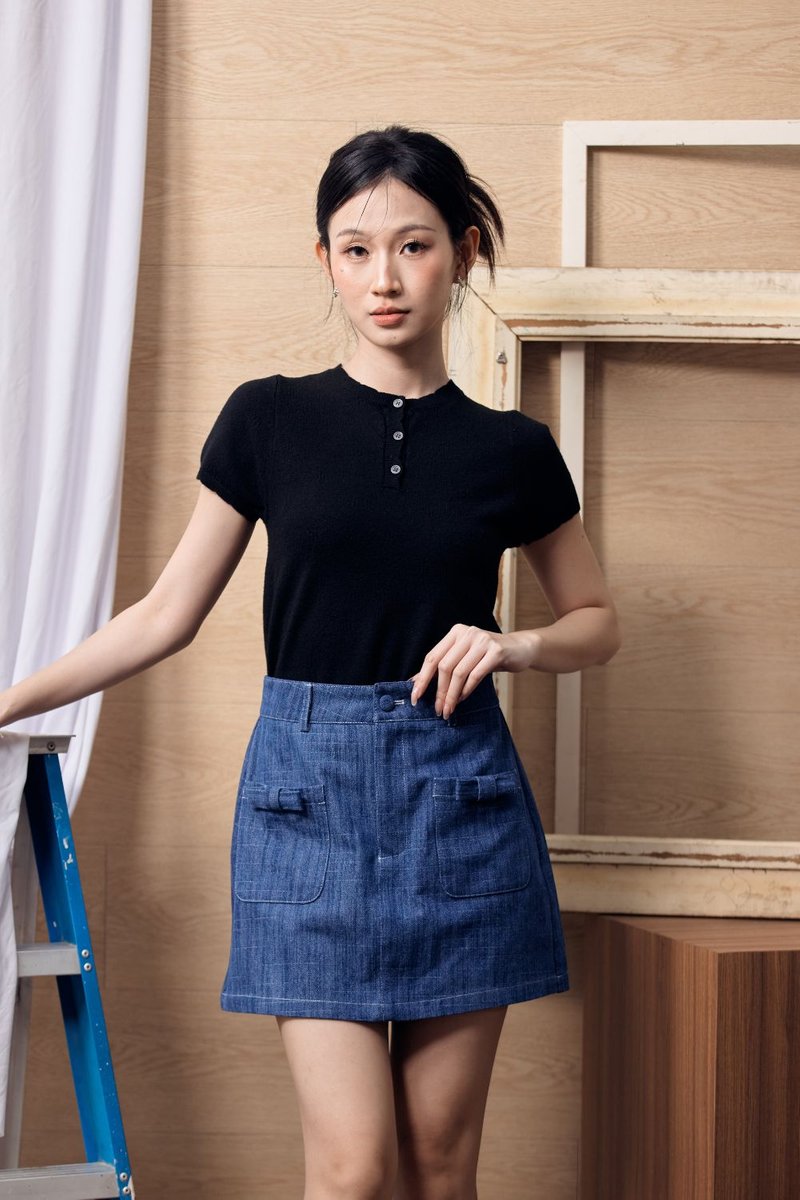 Eyelet Micro Scallop Knit Top Black