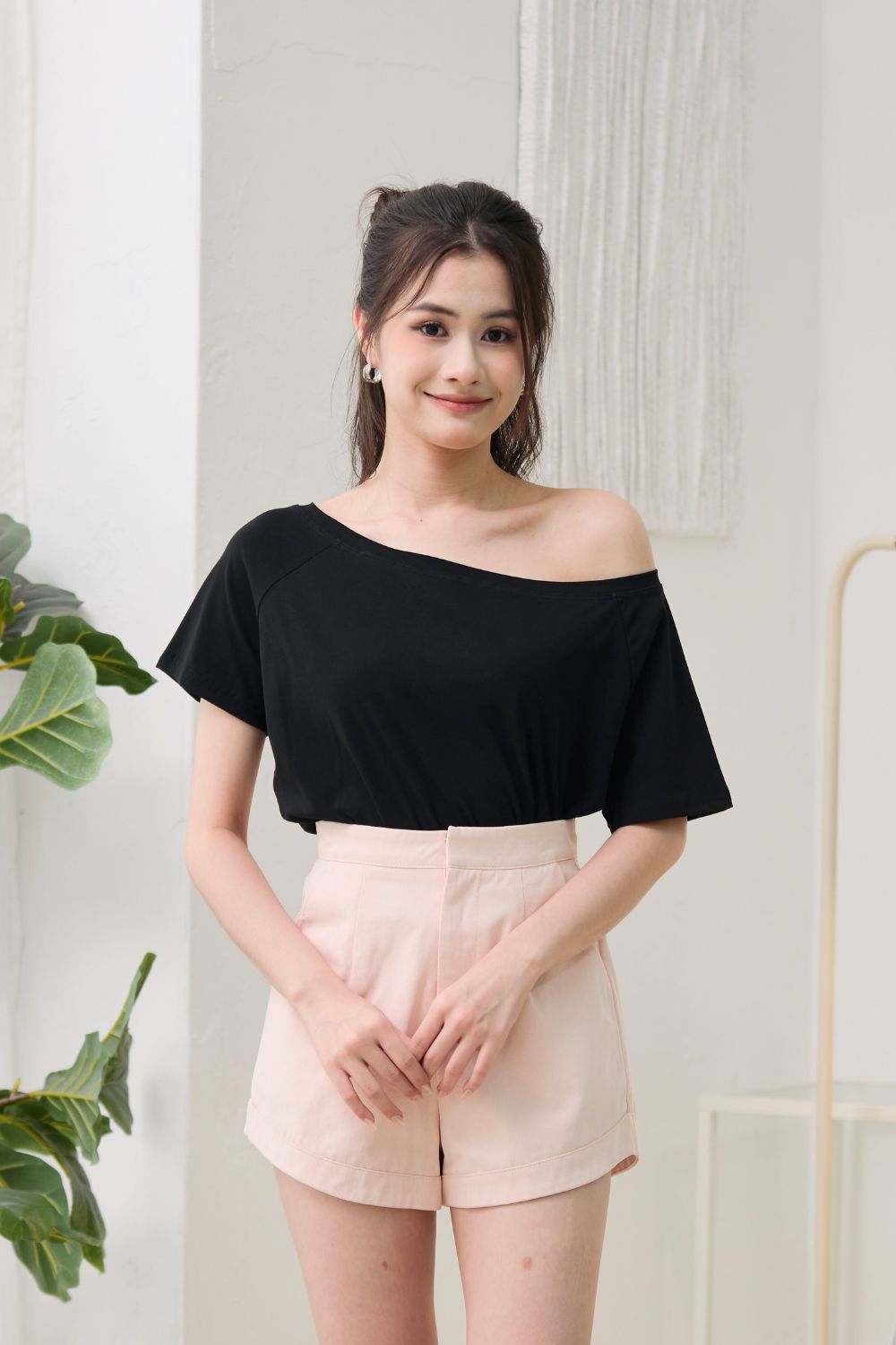 [RESTOCK] Betty Off-Shoulder Top Black