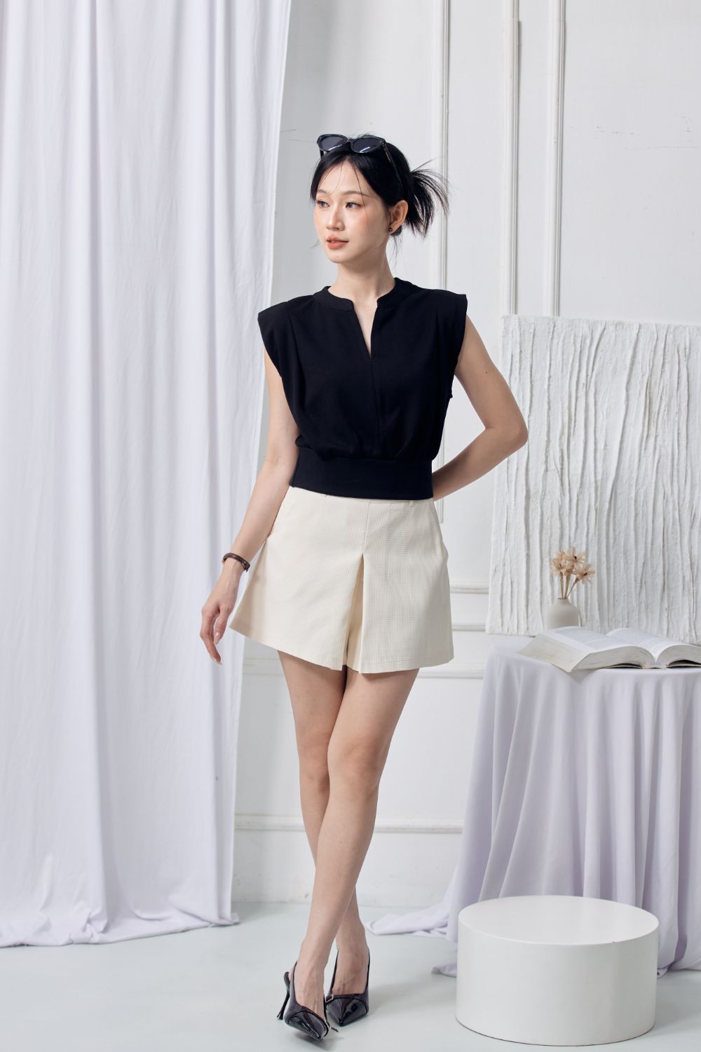 [RESTOCK] Aralyn Cap Sleeve Pleated Shoulder Knit Top Black