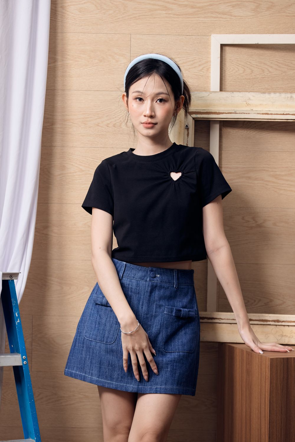 Lindsay Crop Top Black