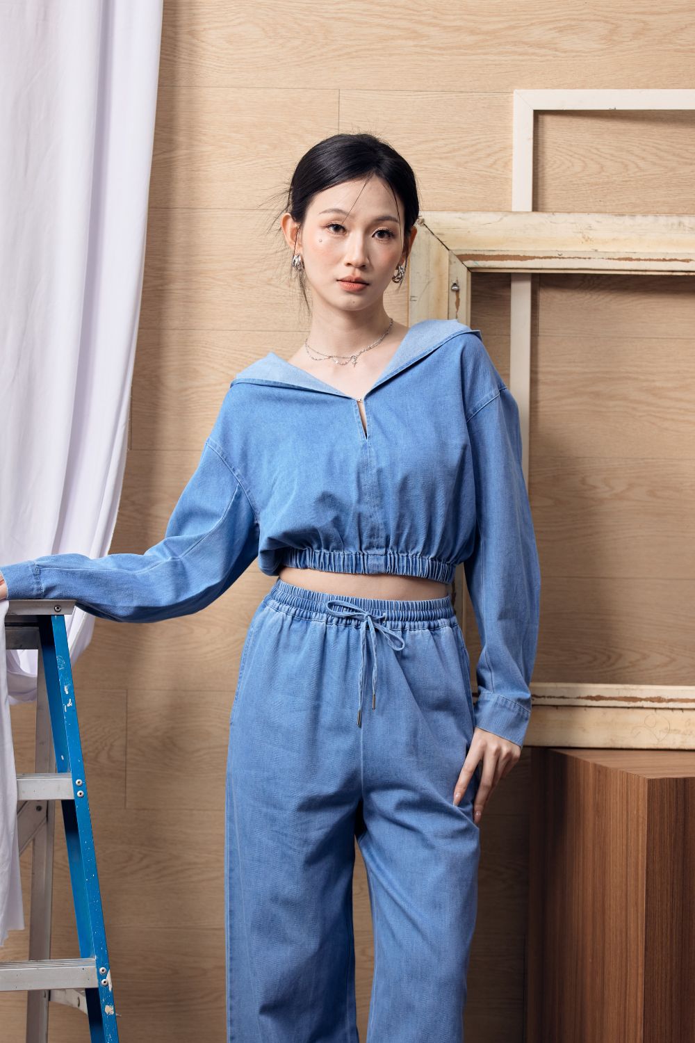 Annette Tencel Hoodie Top Light Wash