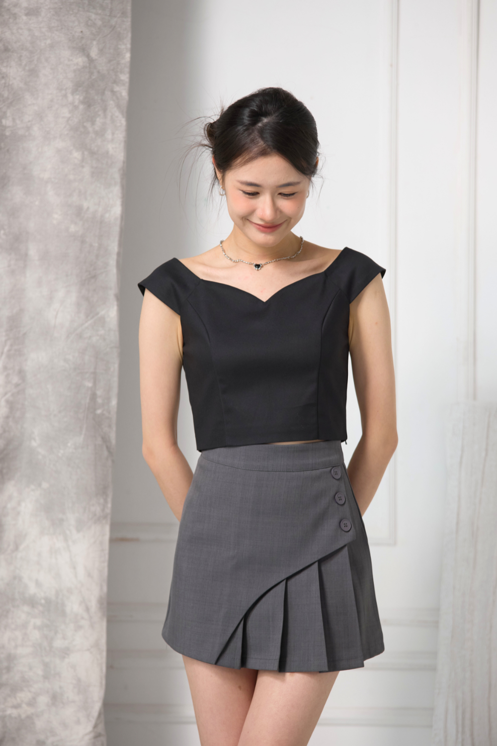 Fianna Heart Off Shoulder Top Black