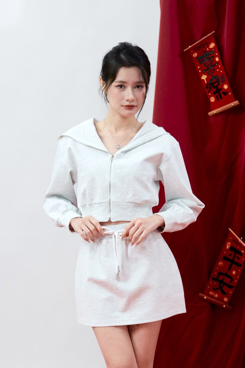 Yannie Cropped Hoodie Grey