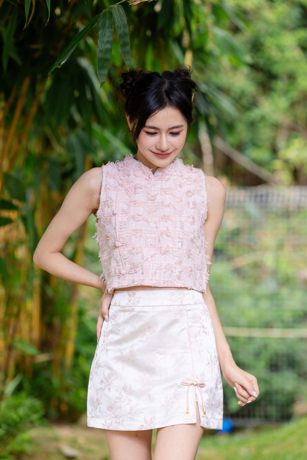 Évarine Textured Sleeveless Cheongsam Top Blush