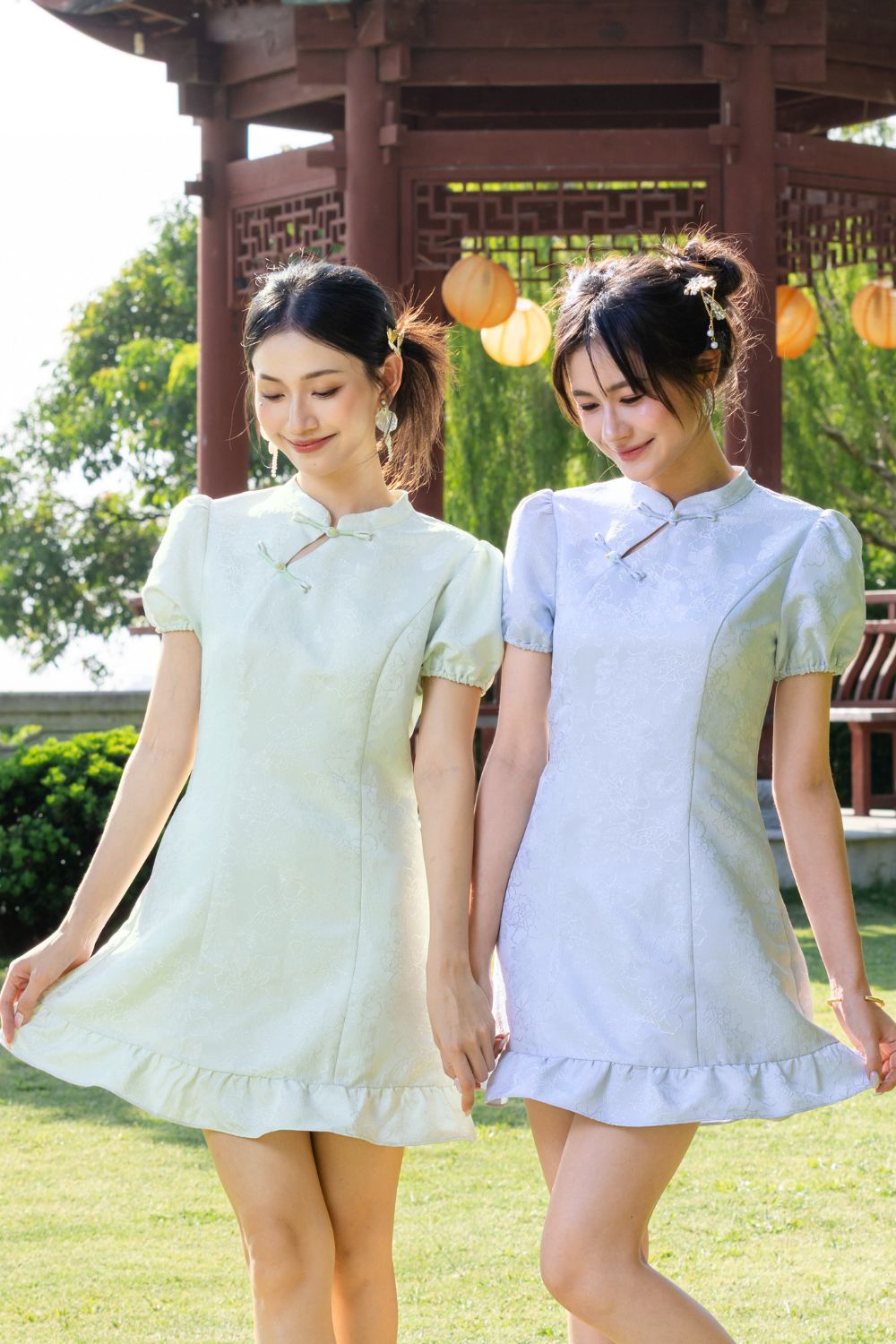 Virelith Cheongsam Dress With Lotus Hem Mint