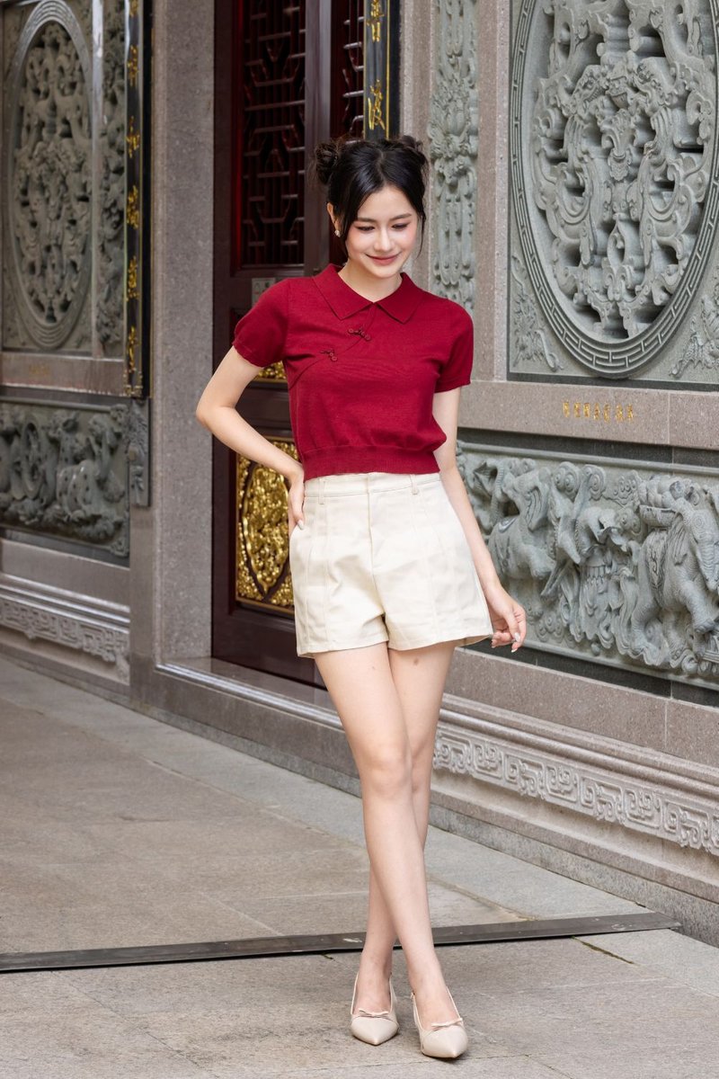 Ismene Chinese Knot Polo Top Scarlet
