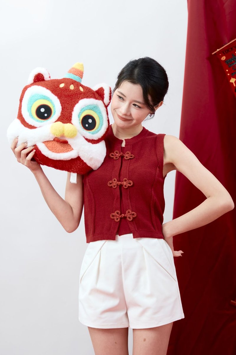 Lyine Sleeveless Knit Chinese Knot Top Scarlet