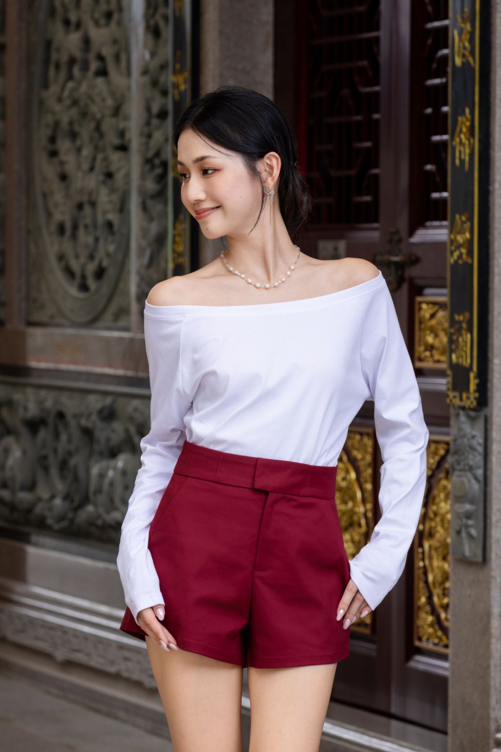 Evadne Off Shoulder Long Sleeve Tee Ivory