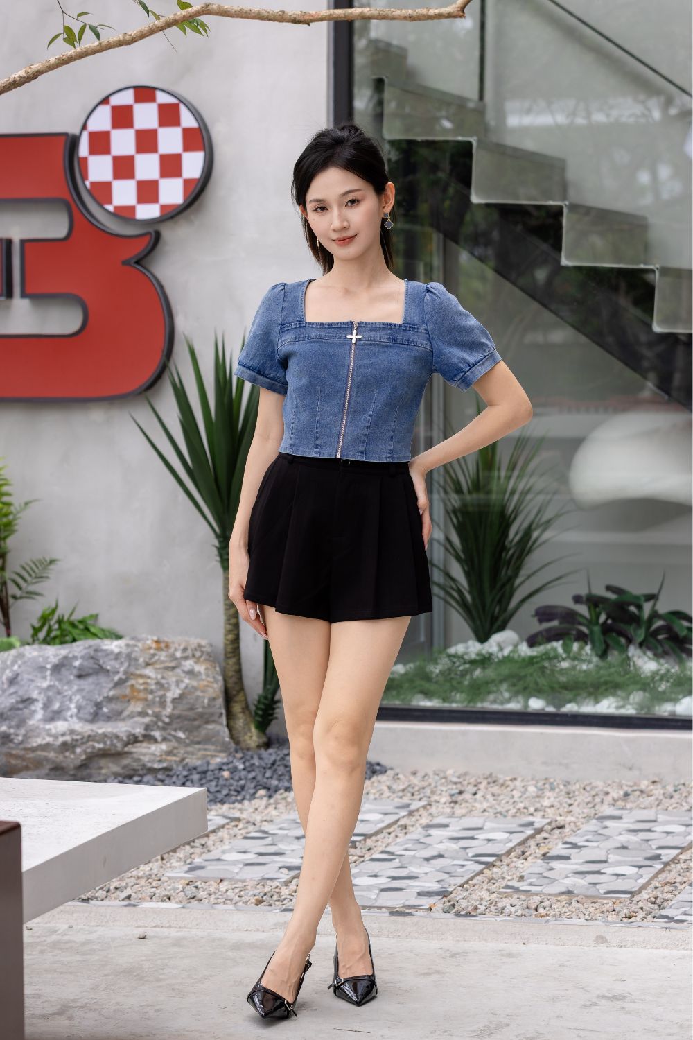 Mila Denim Cropped Zip Top Dark Wash