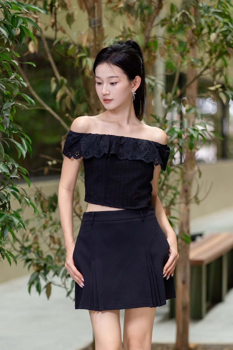 Soraya Pleated Suit Skirt Black
