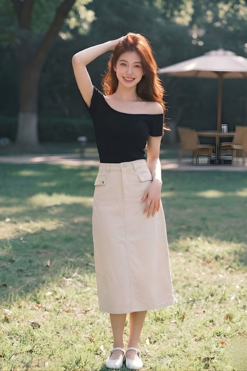 Calyvra Padded Top Black