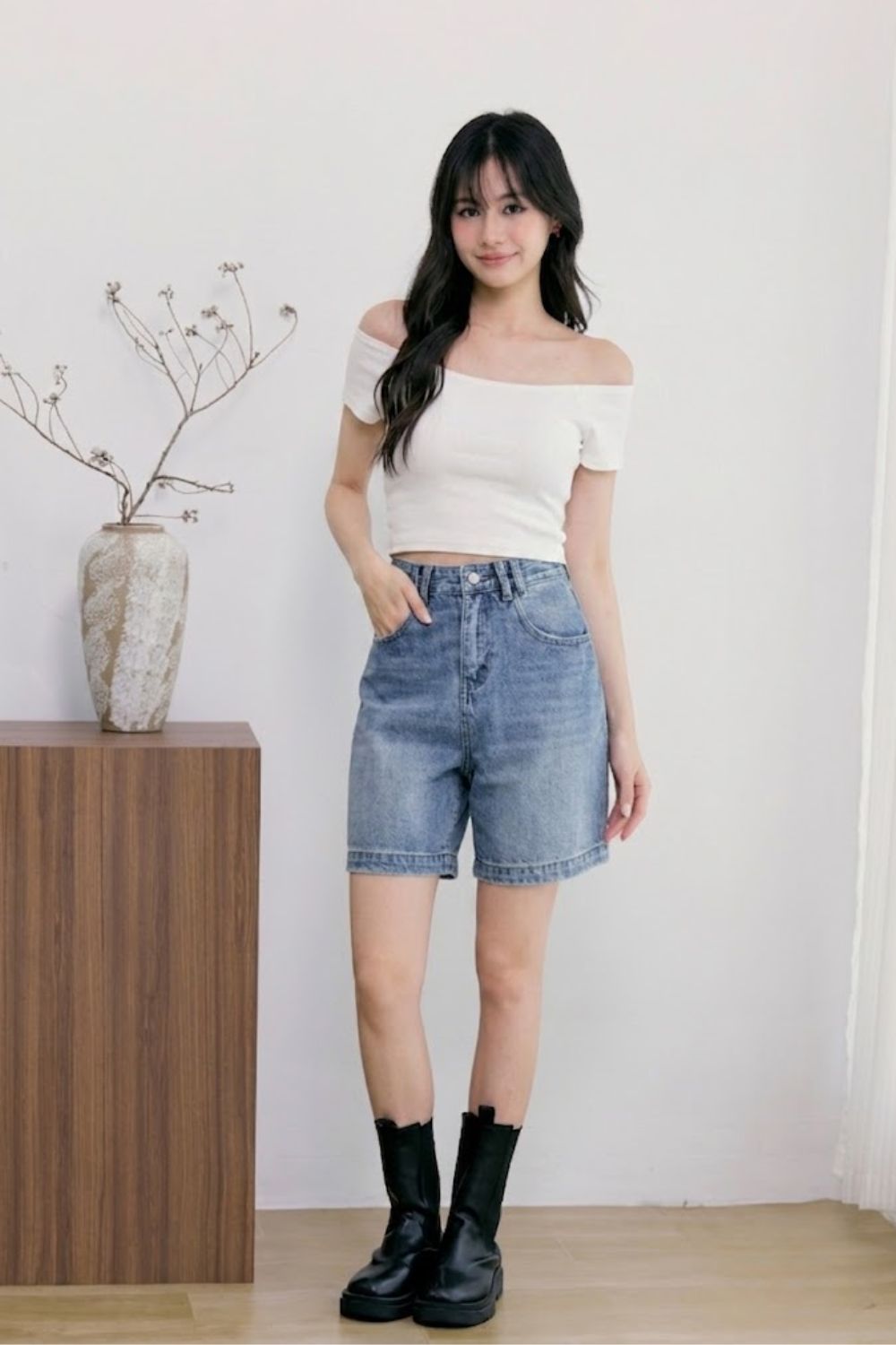 Calyvra Padded Top Ivory
