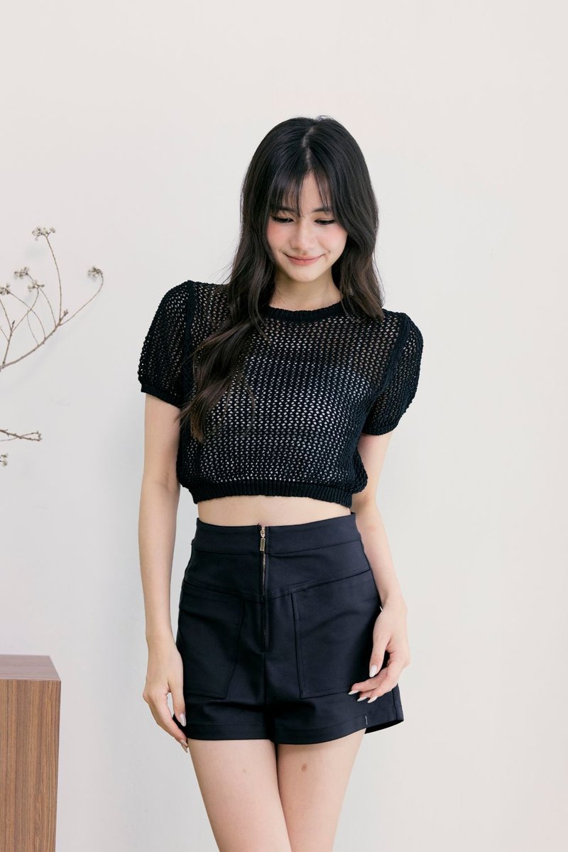 Novaelia Front Zip A Line Shorts Black