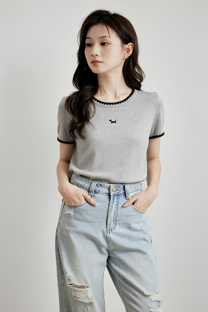 Rina Contrast Puppy Emb Knit Top Grey