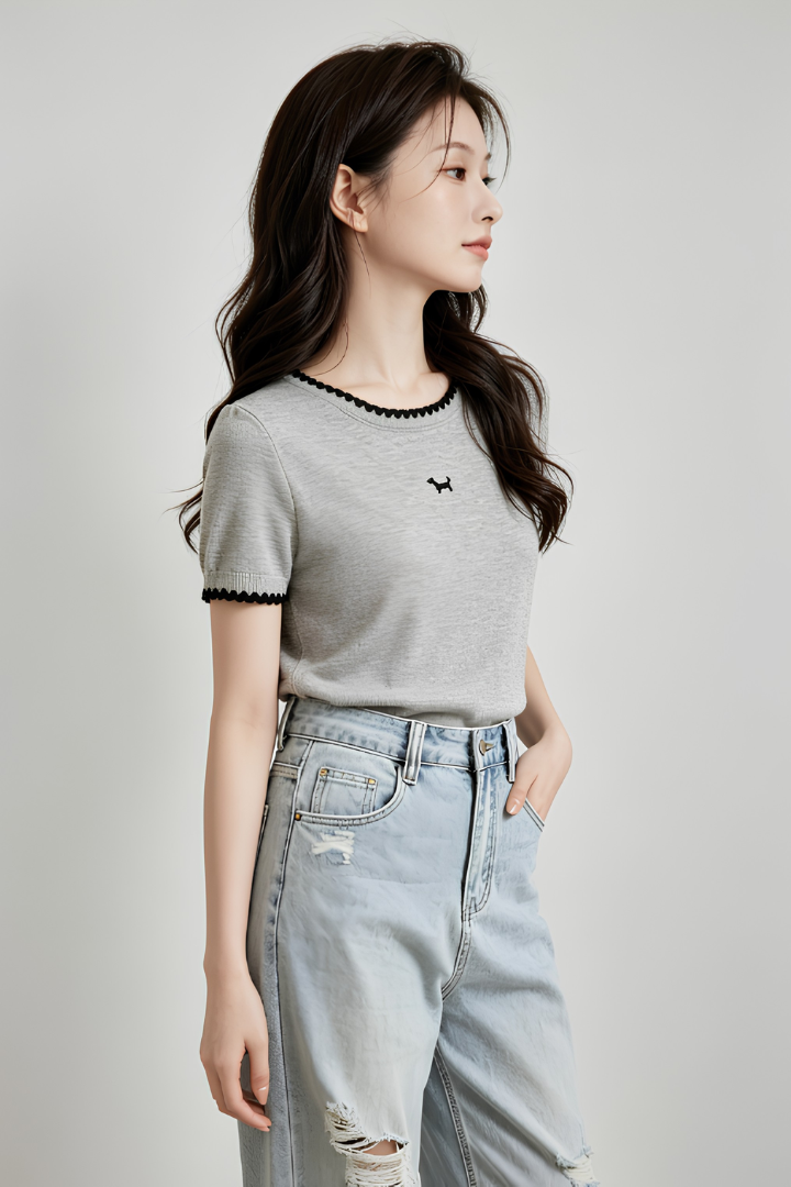 Rina Contrast Puppy Emb Knit Top Grey