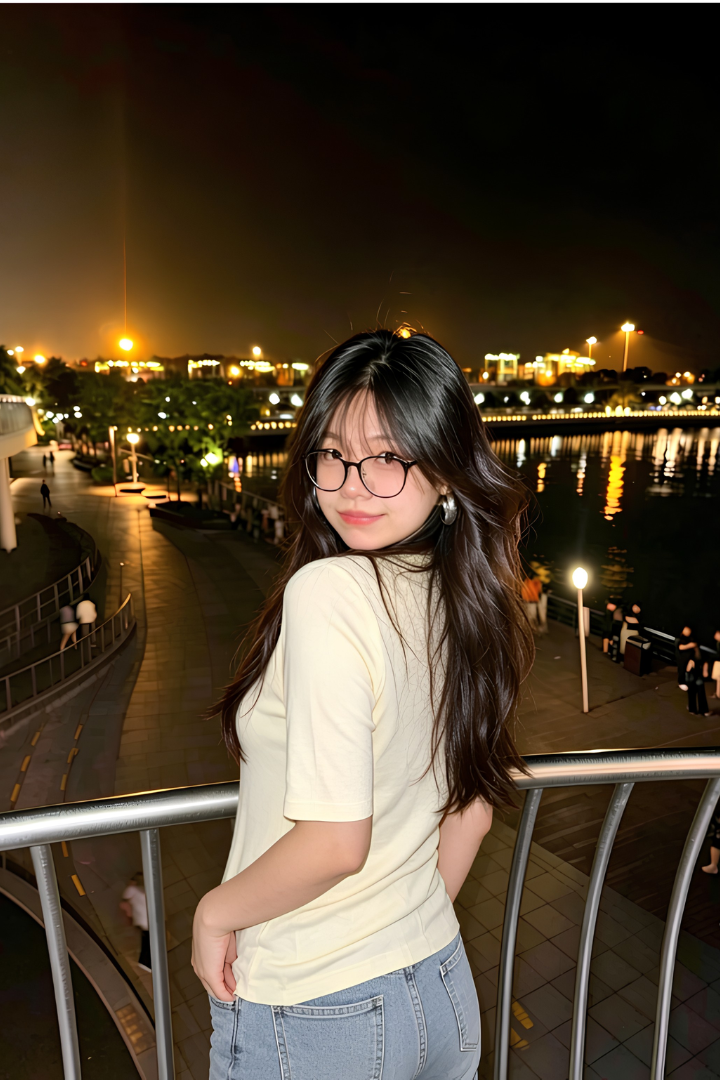 Simple Round Neck Top Cream