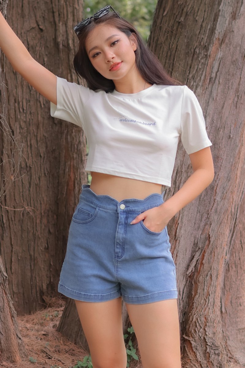 [RESTOCK 2] ชื่นชัย Chuenchai Thailand Embroidered Print Crop Top Ivory